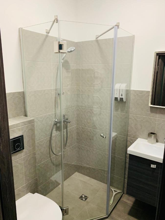 קובנה Oak House Apartments מראה חיצוני תמונה