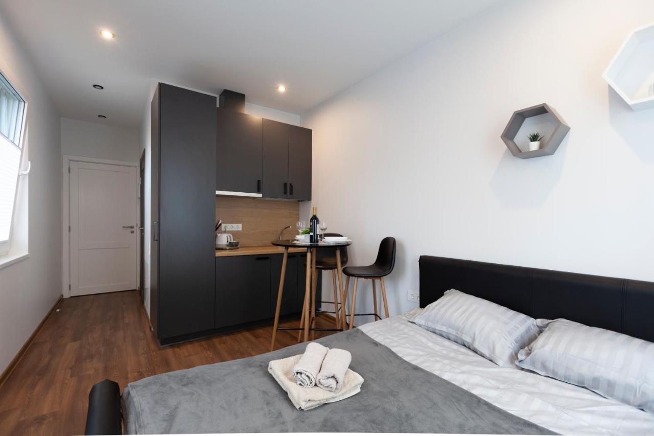 קובנה Oak House Apartments מראה חיצוני תמונה
