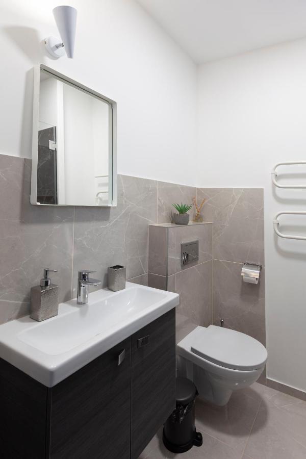 קובנה Oak House Apartments מראה חיצוני תמונה
